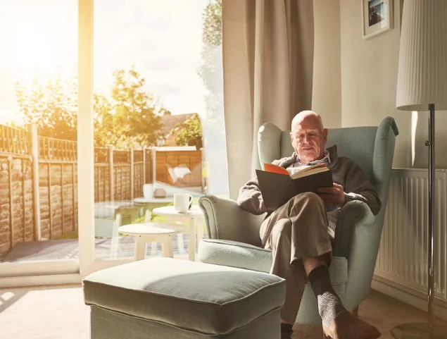 GettyImages-man-reading-book