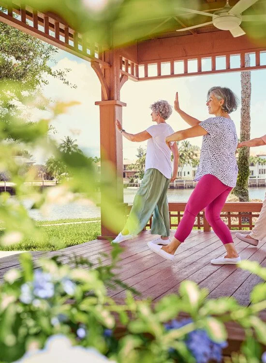 SHOT_04_Tai_Chi_AdrianaPascual_JudithTopper_SuzanneStone_0266-1_f2