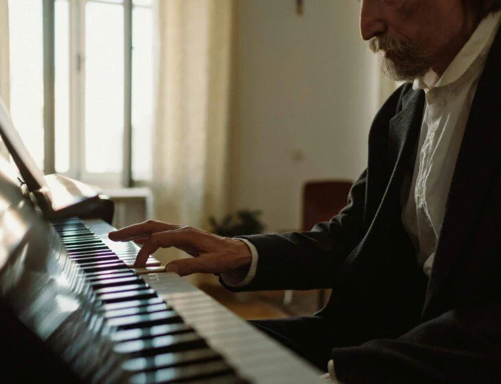 February-Article-Harbours-Edge