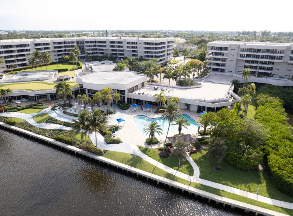 elevated view of Harbour's Edge Senior Living Community in Delray Beach, FL, pressed against the water